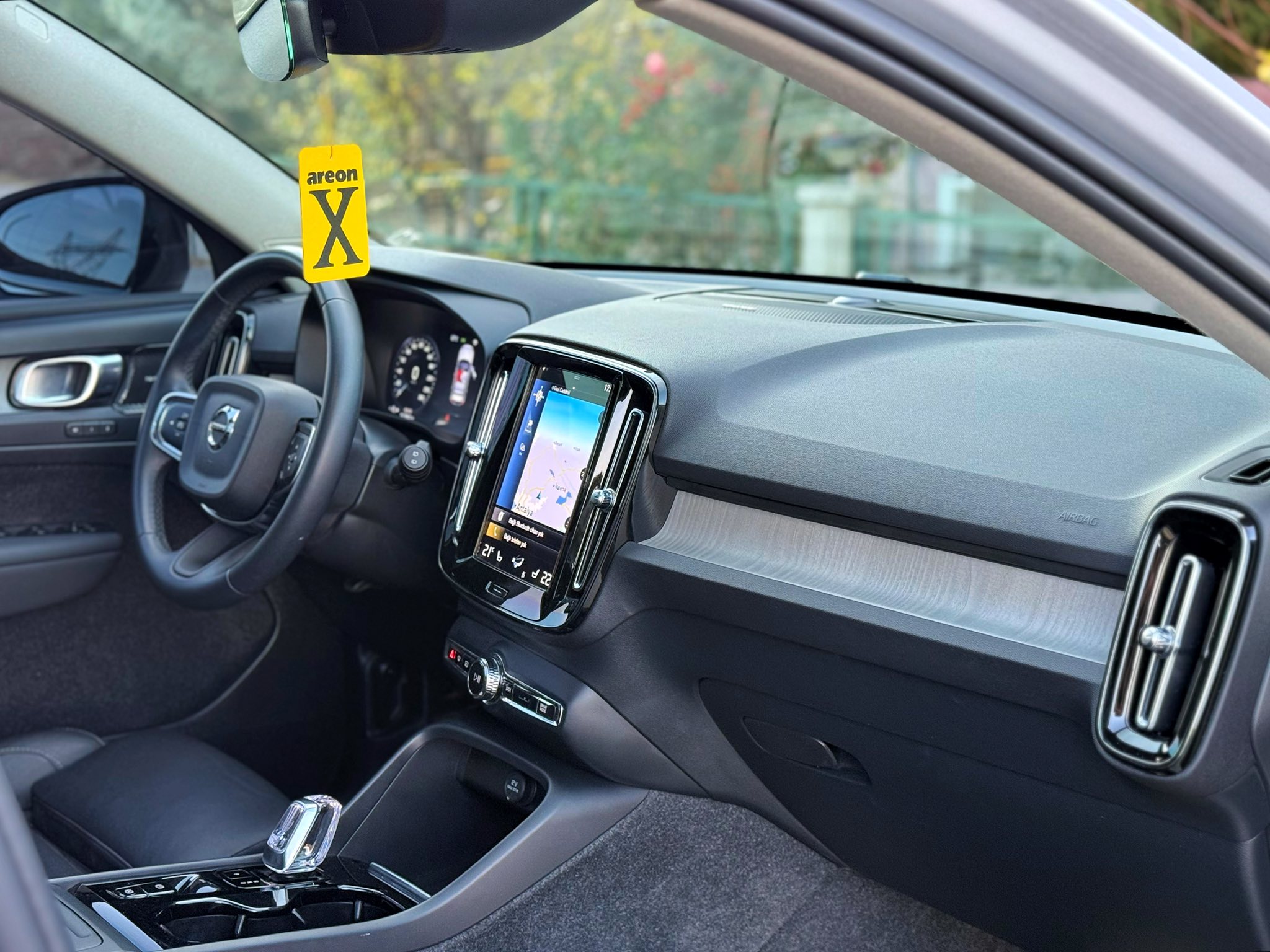 2024 MODEL VOLVO XC40 1.5 T2 PLUS 2024 MODEL VOLVO XC40 1.5 T2 PLUS